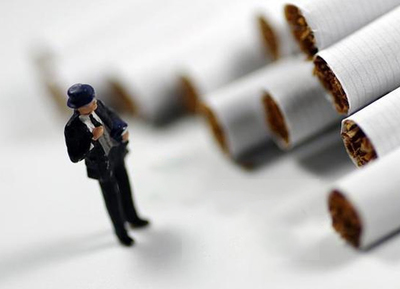 缭绕的争议 烟草行业的双面现实与公共健康挑战